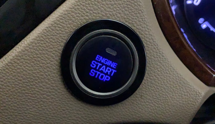 2017 Hyundai Elite i20 ASTA 1.2 (O), Petrol, Manual, 70,081 km, Keyless Start/ Stop Button