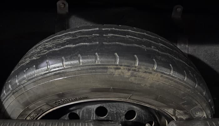 2019 Maruti Swift VXI, CNG, Manual, 68,179 km, Spare Tyre