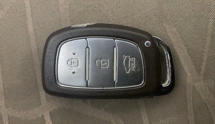 2014 Hyundai Grand i10 SPORTZ 1.2 KAPPA VTVT, Petrol, Manual, 52,264 km, Key Close Up