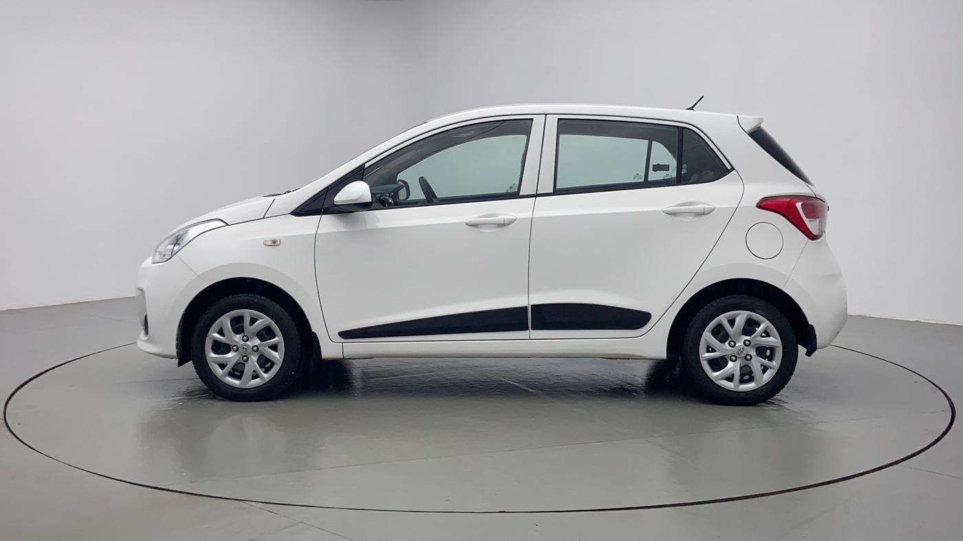 2017 Hyundai Grand i10 magna 1.2 crdi, Diesel, Manual, 33,846 km, Left Side View