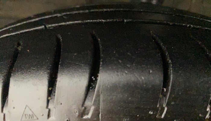 2020 Maruti S PRESSO LXI (O) CNG, CNG, Manual, 76,890 km, Left Front Tyre Tread