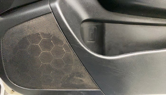 2013 Maruti Swift VDI, Diesel, Manual, 1,25,951 km, Speaker