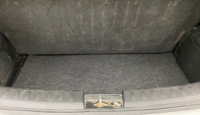 2013 Maruti Swift VDI, Diesel, Manual, 1,25,951 km, Boot Inside