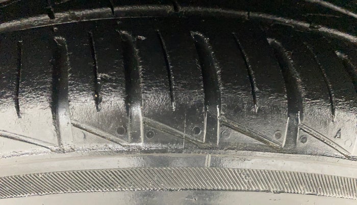 2019 Hyundai GRAND I10 NIOS SPORTZ AMT 1.2 KAPPA VTVT, Petrol, Automatic, 29,558 km, Left Front Tyre Tread