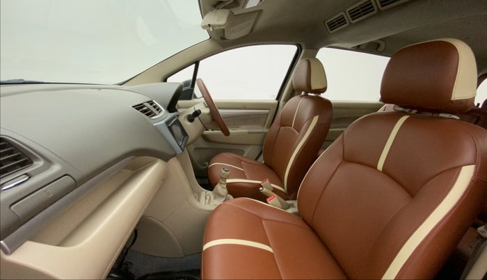 2012 Maruti Ertiga VDI, Diesel, Manual, 1,13,536 km, Right Side Front Door Cabin