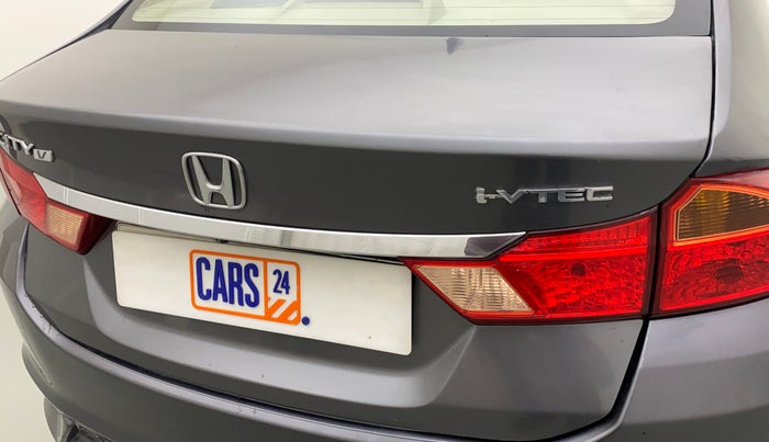2017 Honda City 1.5L I-VTEC V MT, Petrol, Manual, 77,027 km, Dicky (Boot door) - Minor scratches
