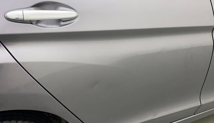 2017 Honda City 1.5L I-VTEC V MT, Petrol, Manual, 77,027 km, Right rear door - Slightly dented