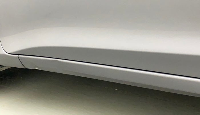 2017 Honda City 1.5L I-VTEC V MT, Petrol, Manual, 77,027 km, Left running board - Paint is slightly faded