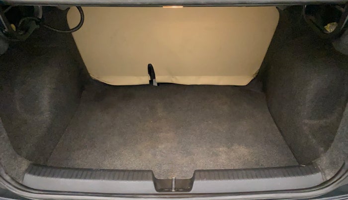 2018 Volkswagen Ameo HIGHLINE PLUS 1.5L AT 16 ALLOY, Diesel, Automatic, 24,196 km, Boot Inside