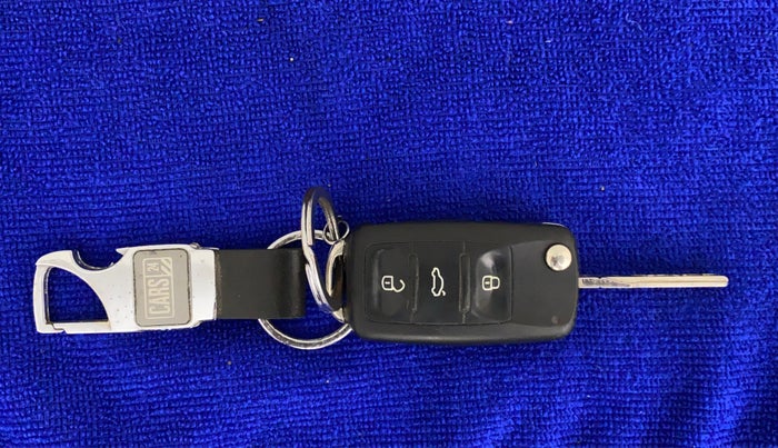 2018 Volkswagen Ameo HIGHLINE PLUS 1.5L AT 16 ALLOY, Diesel, Automatic, 24,196 km, Key Close Up