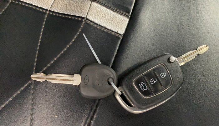 2016 Hyundai Elite i20 MAGNA 1.2, CNG, Manual, 87,283 km, Key Close Up