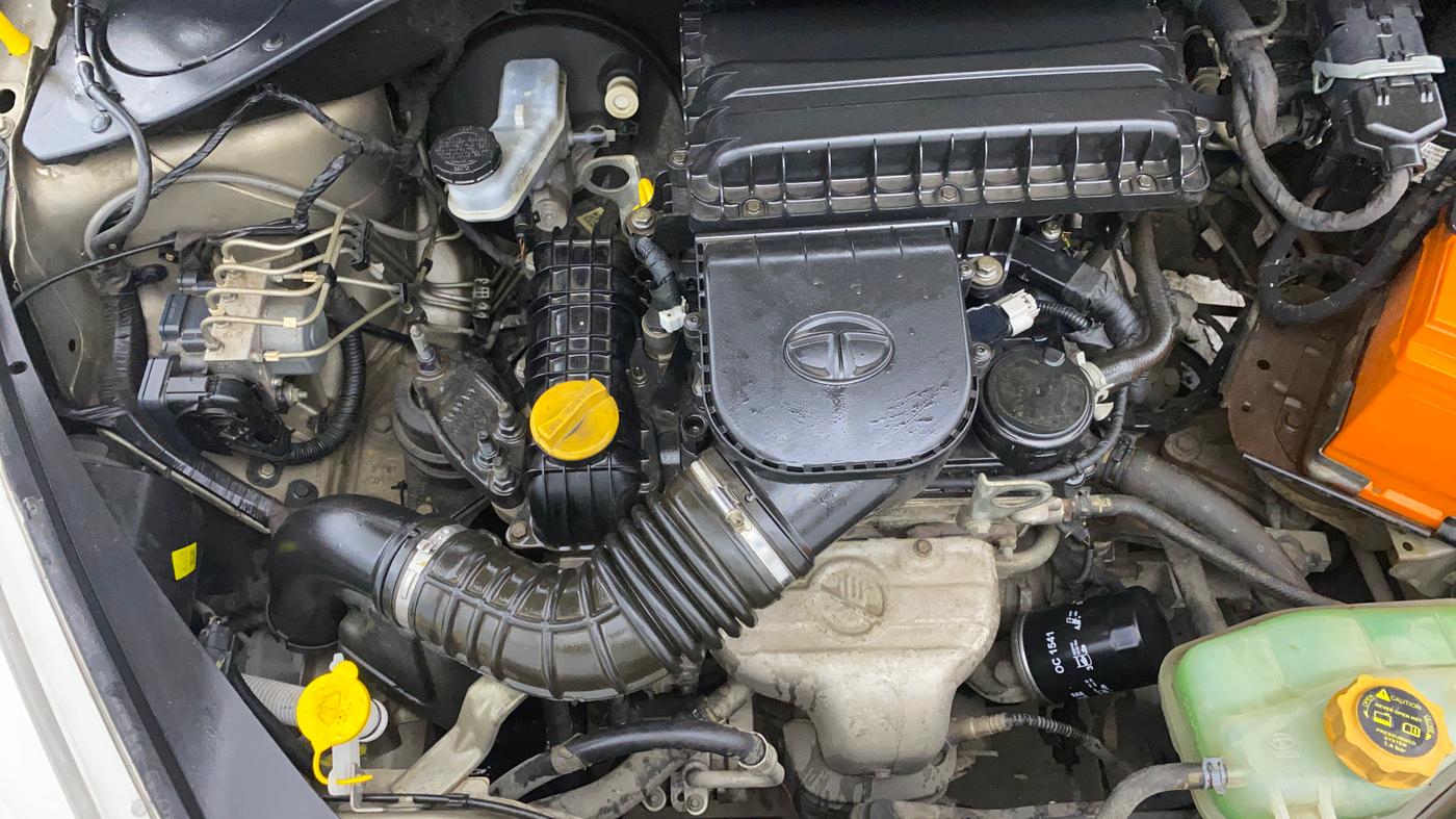 2019 Tata TIAGO NRG PETROL, Petrol, Manual, 72,556 km, Engine View - Right