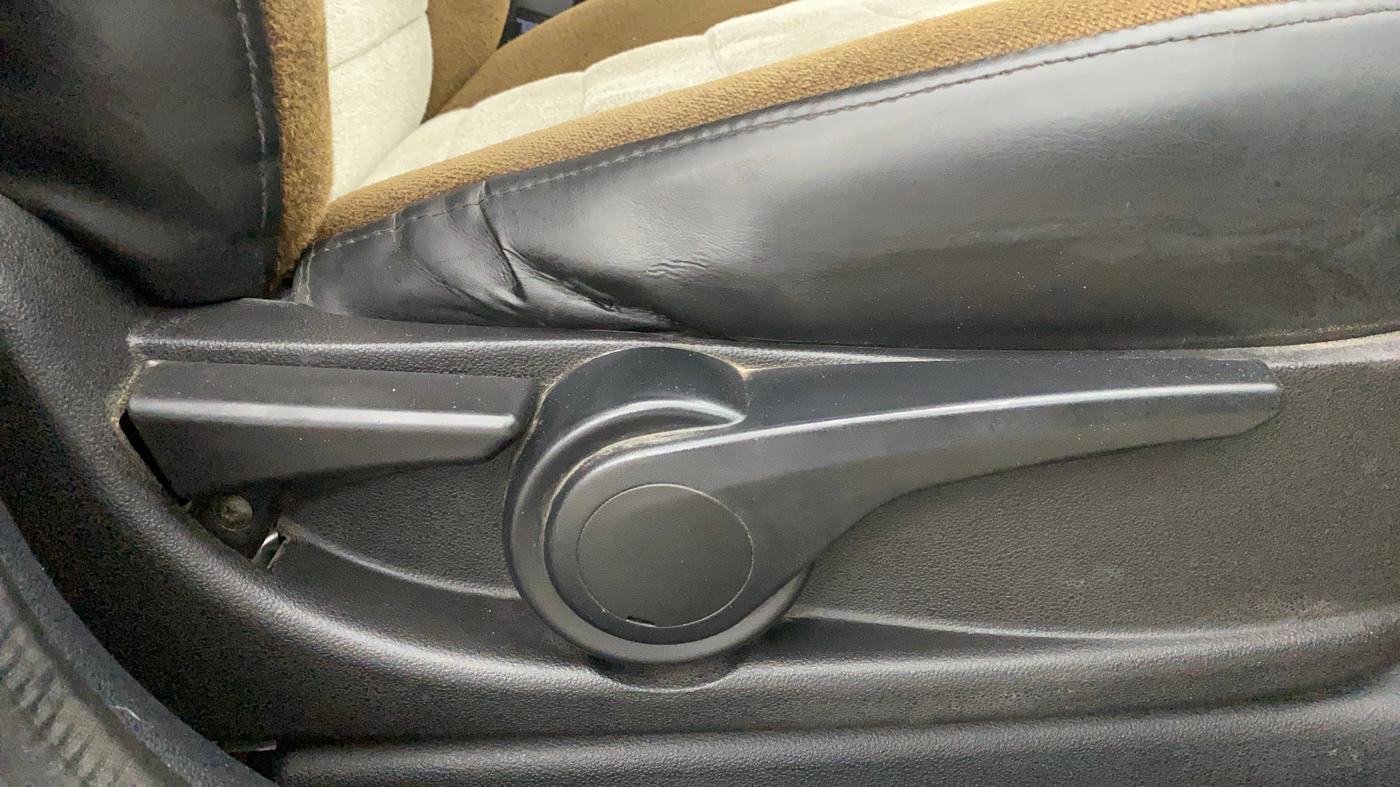 2019 Tata TIAGO NRG PETROL, Petrol, Manual, 72,556 km, Driver Side Adjustment Panel