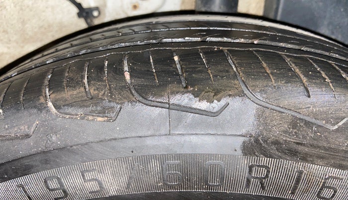 2024 Tata PUNCH ACCOMPLISHED DAZZLE SUNROOF CNG MT, CNG, Manual, 32,527 km, Left Rear Tyre Tread