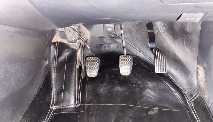 2024 Tata PUNCH ACCOMPLISHED DAZZLE SUNROOF CNG MT, CNG, Manual, 32,527 km, Pedals