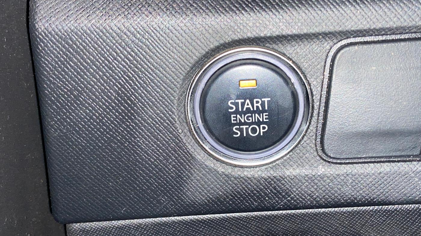 2024 Tata PUNCH ACCOMPLISHED DAZZLE SUNROOF CNG MT, CNG, Manual, 32,527 km, Keyless Start/ Stop Button