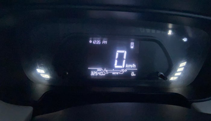 2024 Tata PUNCH ACCOMPLISHED DAZZLE SUNROOF CNG MT, CNG, Manual, 32,527 km, Odometer Image