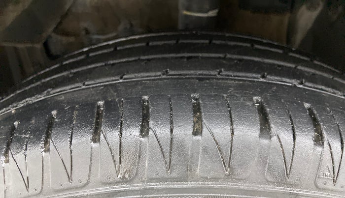 2021 Toyota URBAN CRUISER PREMIUM GRADE AT, Petrol, Automatic, 17,876 km, Left Front Tyre Tread
