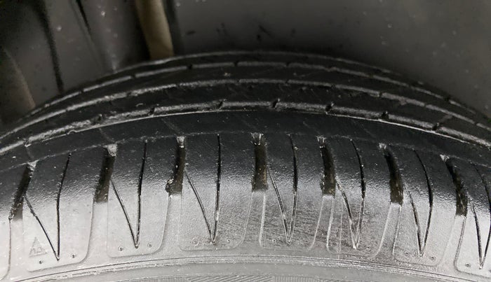 2021 Toyota URBAN CRUISER PREMIUM GRADE AT, Petrol, Automatic, 17,876 km, Right Rear Tyre Tread