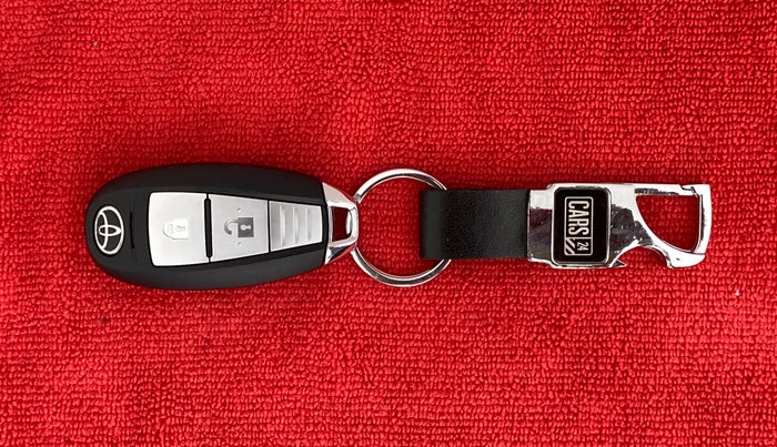 2021 Toyota URBAN CRUISER PREMIUM GRADE AT, Petrol, Automatic, 17,876 km, Key Close Up
