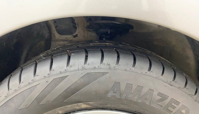 2015 Hyundai Grand i10 SPORTZ 1.2 KAPPA VTVT, Petrol, Manual, 31,215 km, Left Front Tyre Tread