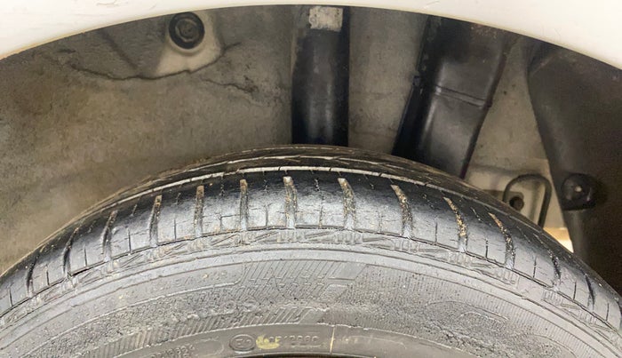 2015 Hyundai Grand i10 SPORTZ 1.2 KAPPA VTVT, Petrol, Manual, 31,215 km, Left Rear Tyre Tread