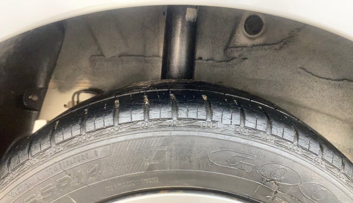 2015 Hyundai Grand i10 SPORTZ 1.2 KAPPA VTVT, Petrol, Manual, 31,215 km, Right Rear Tyre Tread