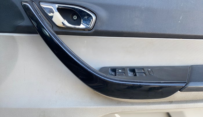 2019 Tata Tiago XZ PETROL, Petrol, Manual, 44,977 km, Driver Side Door Panels Control
