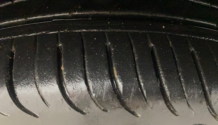 2025 KIA SYROS HTX Plus (O) 1.0 Turbo 7DCT, Petrol, Automatic, 6,787 km, Right Front Tyre Tread