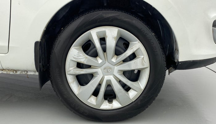 2016 Tata Zest XMS RT, CNG, Manual, 1,00,186 km, Right Front Wheel