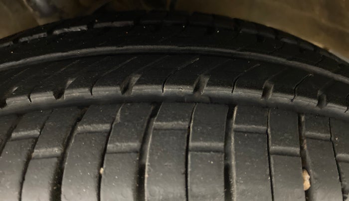 2018 Hyundai NEW SANTRO ASTA 1.1 MT, Petrol, Manual, 17,076 km, Left Front Tyre Tread