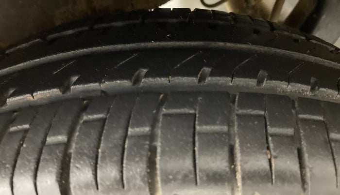 2018 Hyundai NEW SANTRO ASTA 1.1 MT, Petrol, Manual, 17,076 km, Right Rear Tyre Tread