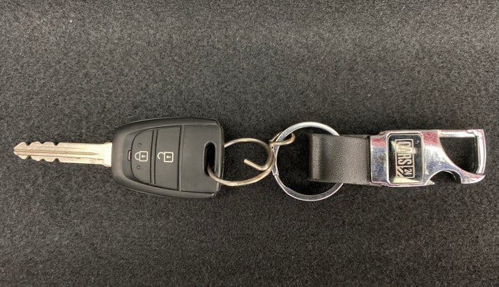 2018 Hyundai NEW SANTRO ASTA 1.1 MT, Petrol, Manual, 17,076 km, Key Close Up