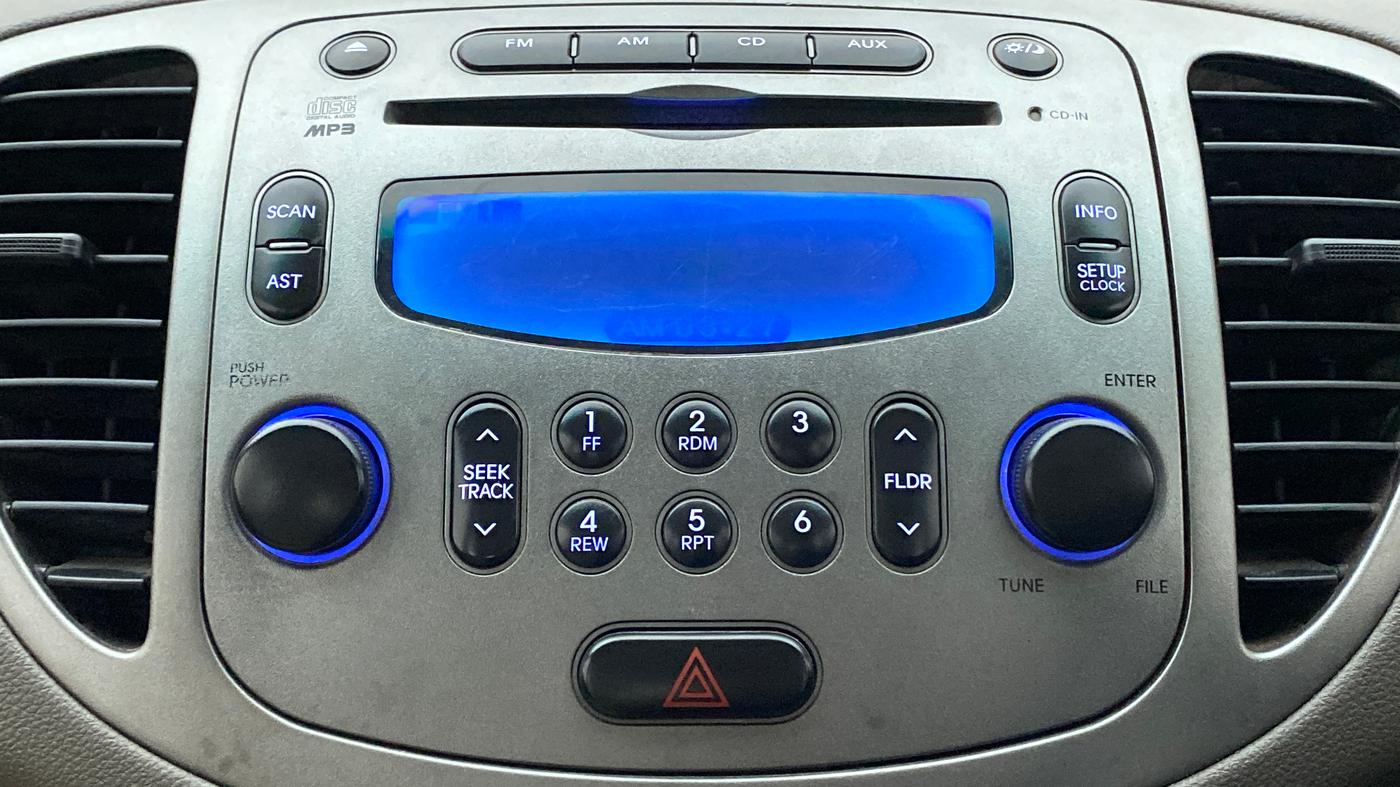 2011 Hyundai i10 SPORTZ 1.2, Petrol, Manual, 74,895 km, Infotainment System