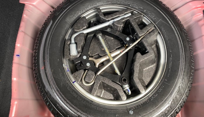 2020 Tata ALTROZ XZ PETROL, Petrol, Manual, 60,152 km, Spare Tyre