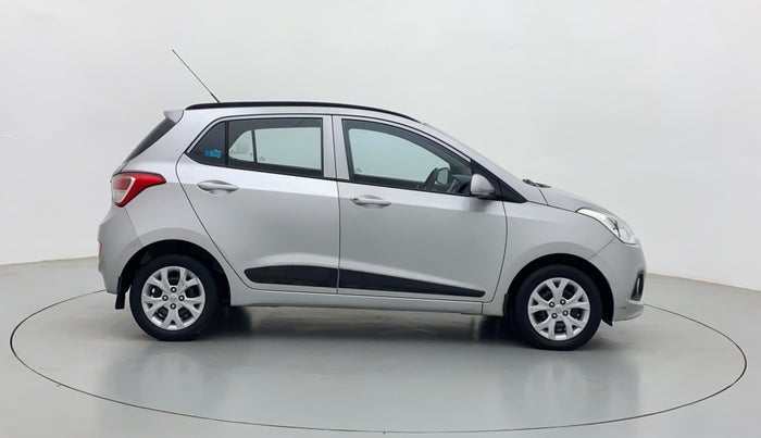 2016 Hyundai Grand i10 SPORTZ 1.2 KAPPA VTVT, Petrol, Manual, 38,309 km, Right Side View