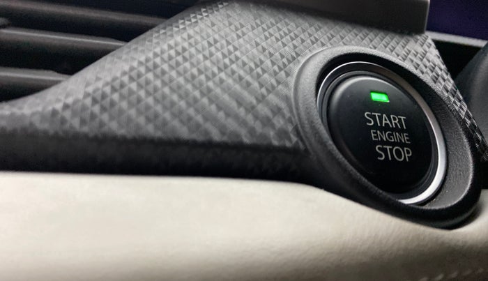 2024 Tata NEXON CREATIVE AMT DUAL TONE 1.2 PETROL, Petrol, Automatic, 19,537 km, Keyless Start/ Stop Button