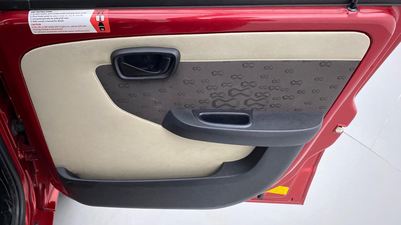 2017 Tata Nano TWIST XTA, Petrol, Automatic, 22,679 km, Driver Side Door Panels Control