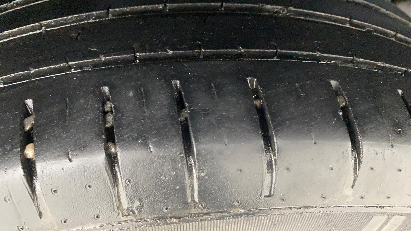2023 Maruti Baleno ZETA PETROL 1.2, Petrol, Manual, 40,706 km, Right Rear Tyre Tread