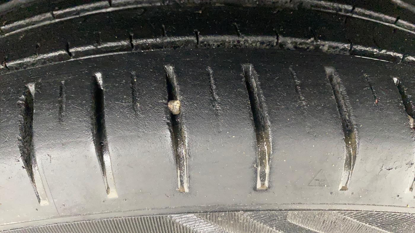 2023 Maruti Baleno ZETA PETROL 1.2, Petrol, Manual, 40,706 km, Right Front Tyre Tread