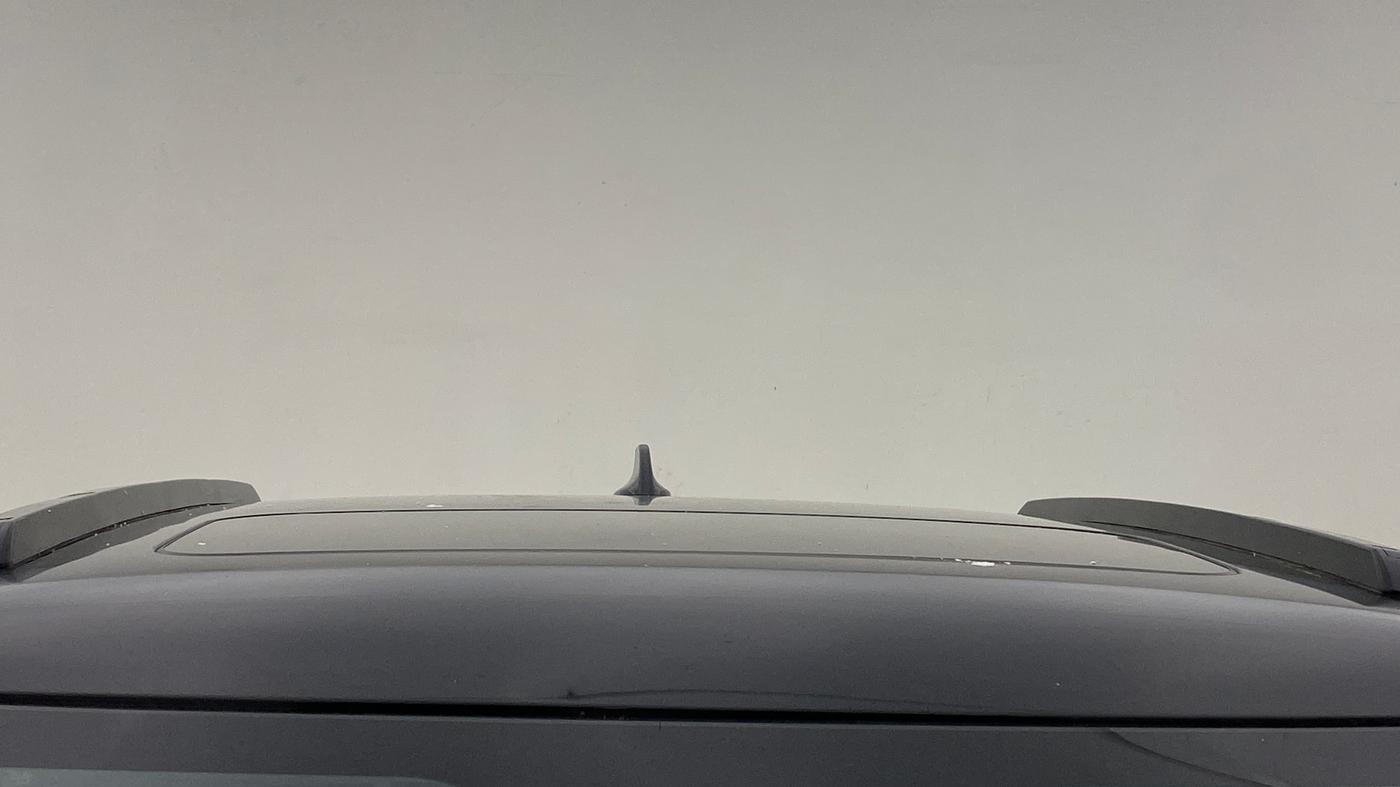 2024 Tata PUNCH Creative Dual Tone AMT Sunroof , Petrol, Automatic, 14,120 km, Moonroof/ Sunroof
