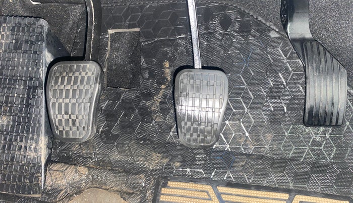 2023 Tata ALTROZ XZ + SUNROOF, Petrol, Manual, 47,293 km, Pedals