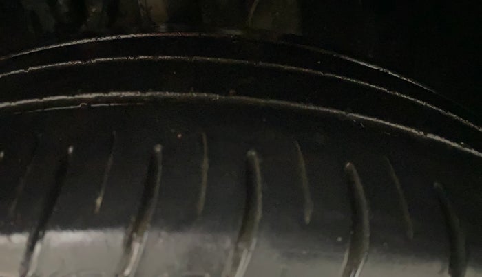 2023 Tata ALTROZ XZ + SUNROOF, Petrol, Manual, 47,293 km, Left Front Tyre Tread