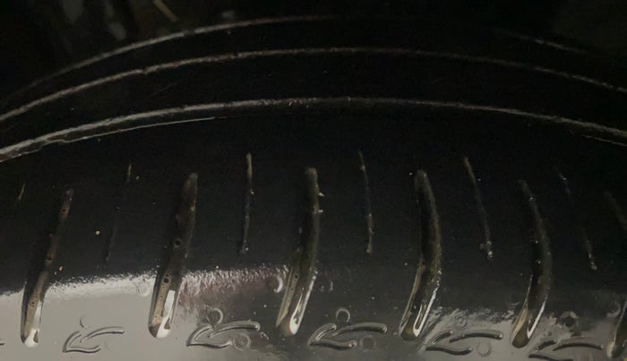 2023 Tata ALTROZ XZ + SUNROOF, Petrol, Manual, 47,293 km, Right Front Tyre Tread