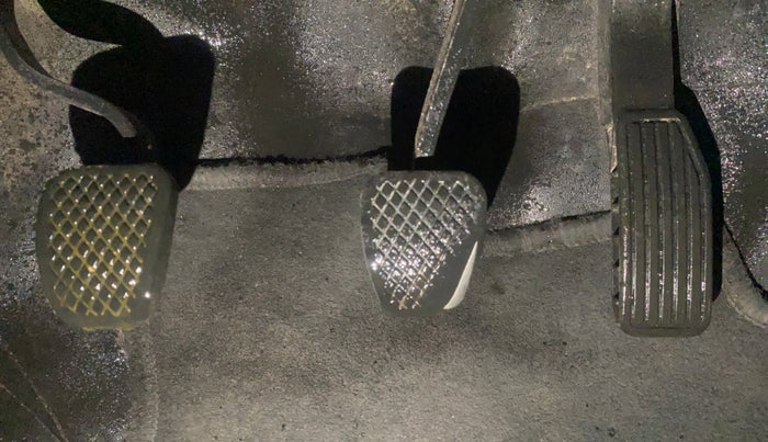 2019 Honda Jazz 1.2L I-VTEC V, Petrol, Manual, 98,835 km, Pedals