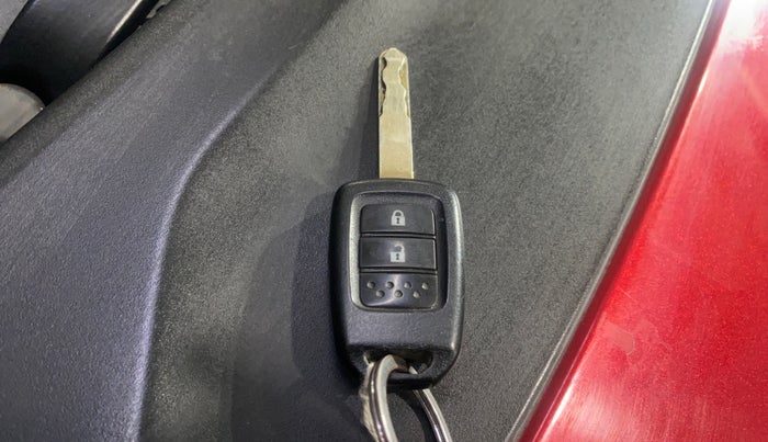 2019 Honda Jazz 1.2L I-VTEC V, Petrol, Manual, 98,835 km, Key Close Up