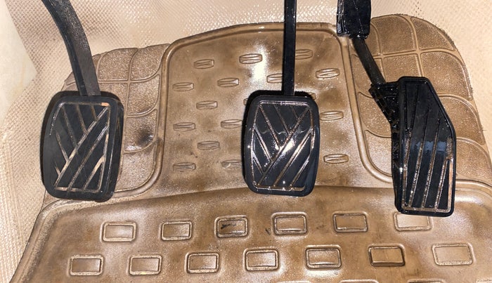 2019 Maruti Dzire VXI, CNG, Manual, 69,789 km, Pedals