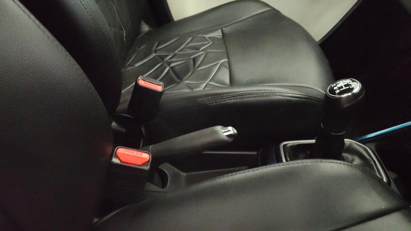 2017 Maruti IGNIS ZETA 1.2, Petrol, Manual, 29,964 km, Gear Lever