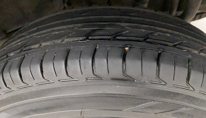 2016 Datsun Go Plus T, Petrol, Manual, 46,918 km, Left Rear Tyre Tread