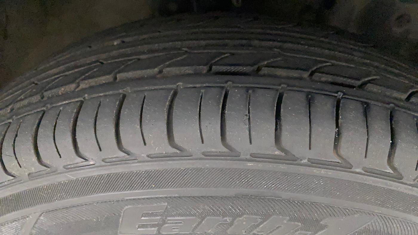 2016 Datsun Go Plus T, Petrol, Manual, 46,918 km, Right Front Tyre Tread